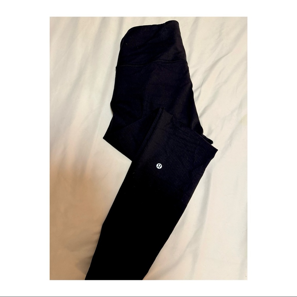Wunder Train High-Rise Ribbed Tight 28"-Size 10 Worn a handful of times